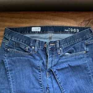 Gap 1969 sexy boyfriend jean